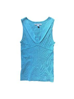 Baby blue knit tank top, crop (low belly fit), early 2000s style, flattring